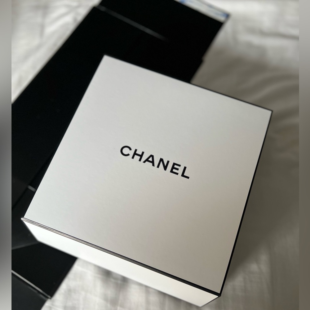 Empty gift boxes